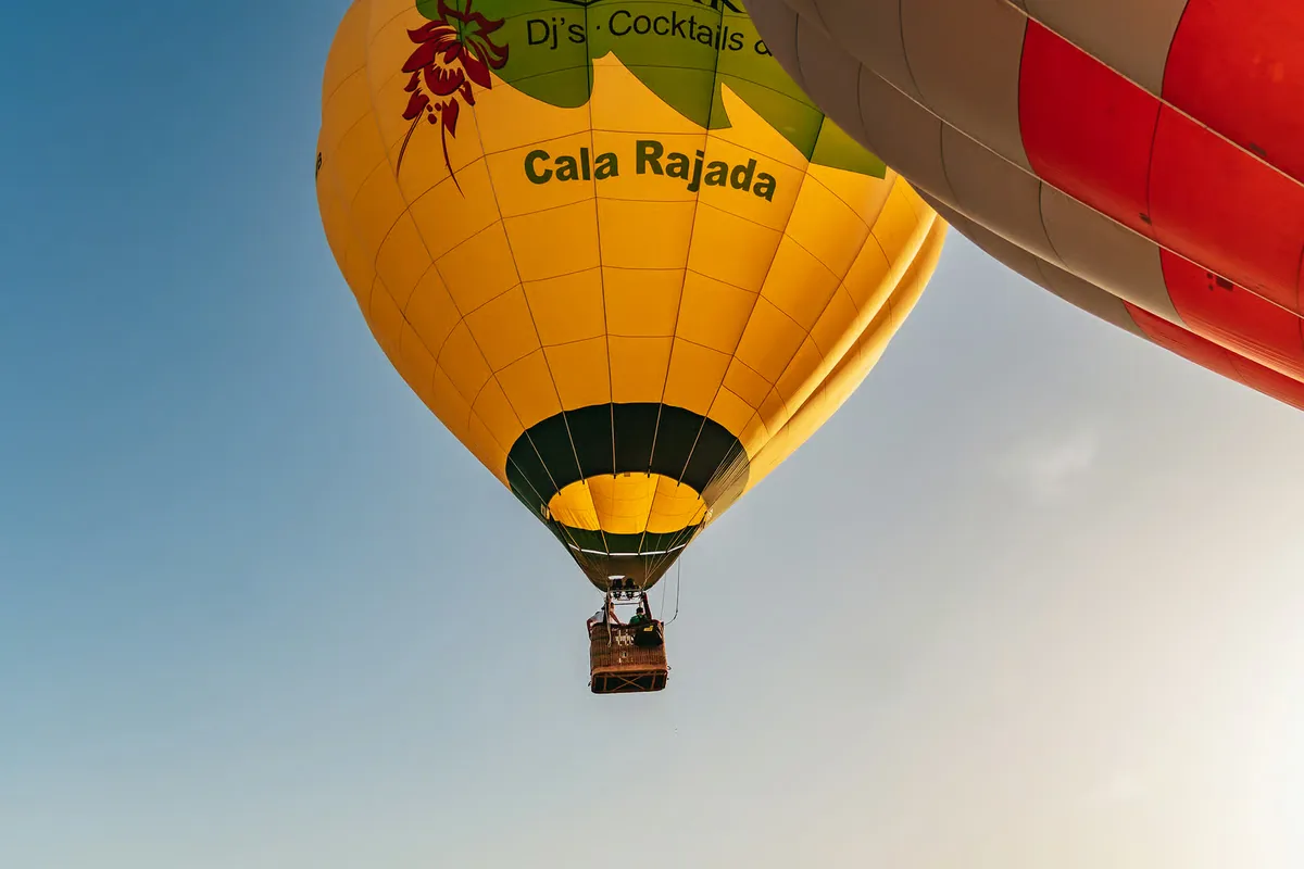 Heißluftballonfahrt auf Mallorca bei Sonnenaufgang oder Sonnenuntergang